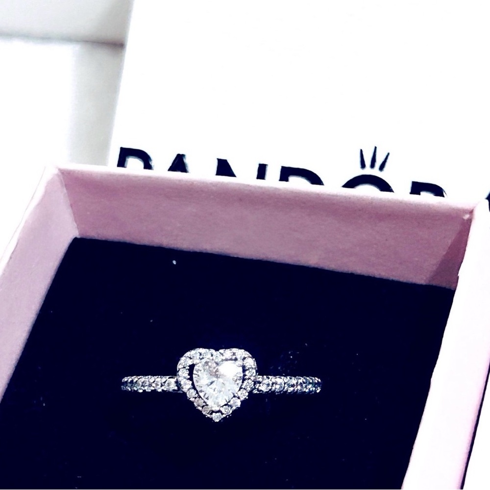 PANDORA Elevated Heart Ring {US Size 5 | EU Size 50}